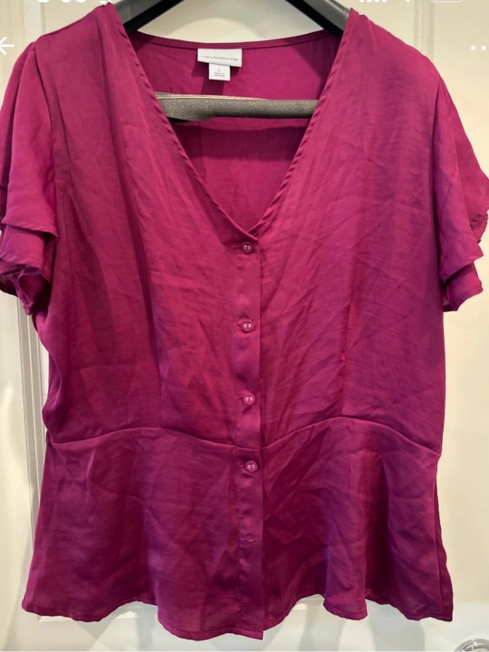 Liz Claiborne Magenta V-Neck Button Front Women's Top